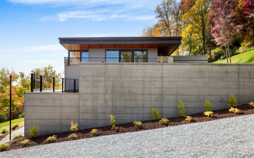 Cantilevered Retaining Wall